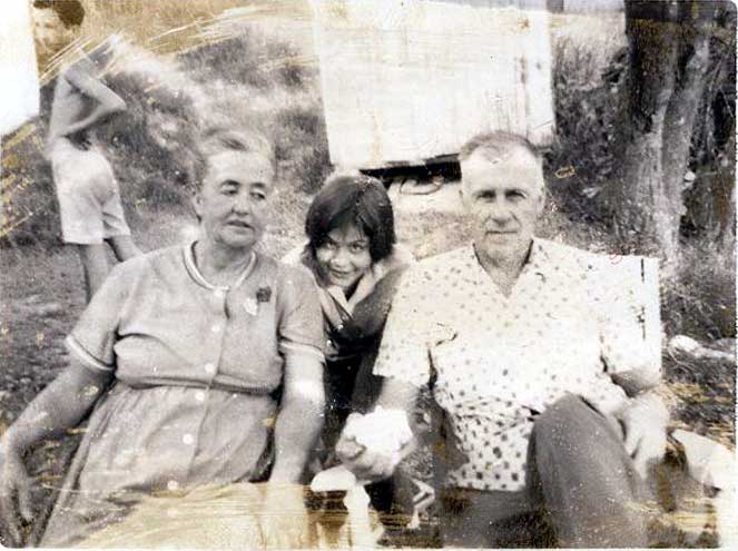 Lucinda-and-Henry-Carr-small