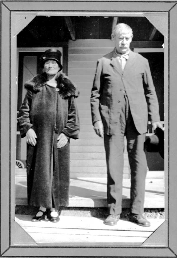 Monteville-and-Adeline-Prie-small1