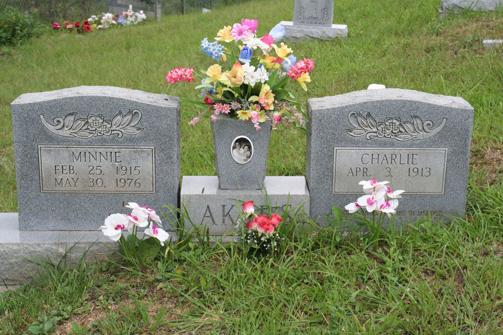 akers-minnie-charlie_small